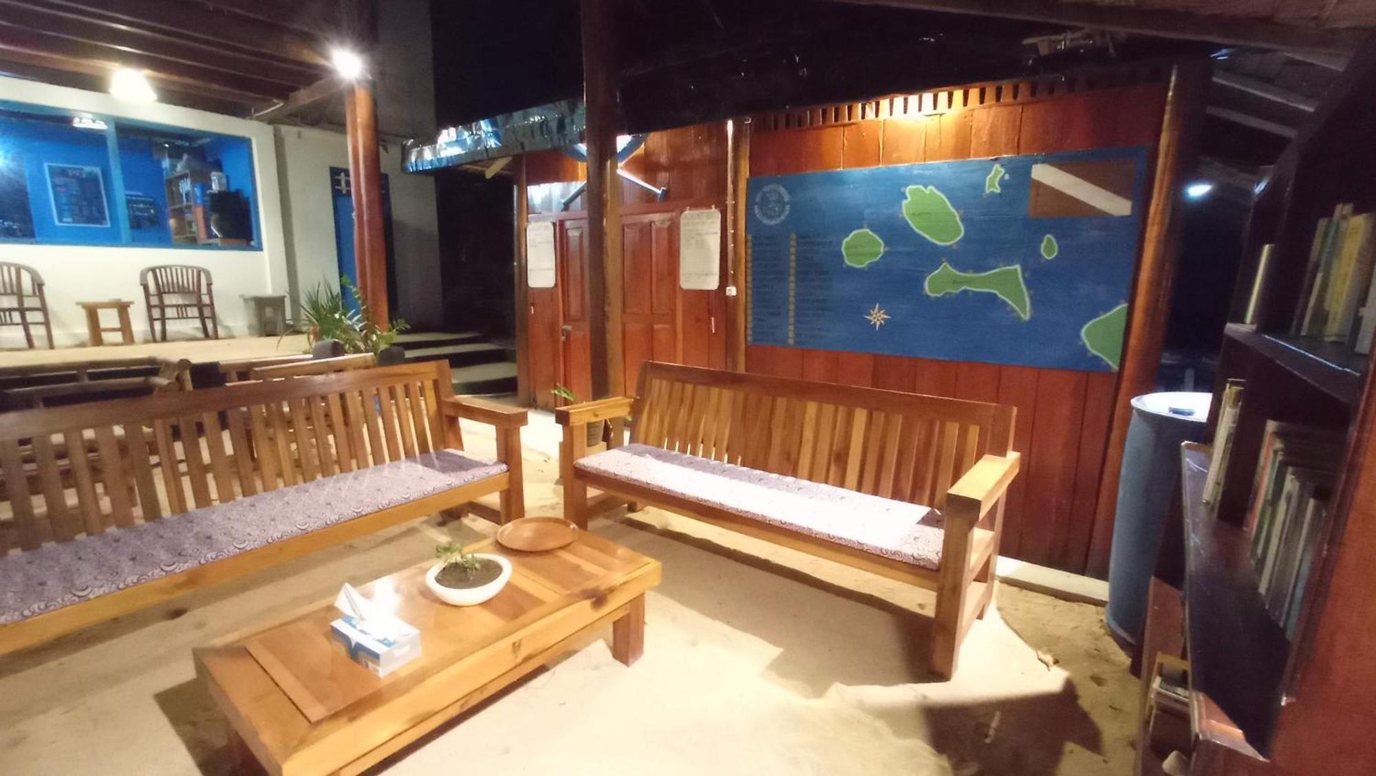 Raja Laut Dive Resort Bunaken Exterior photo